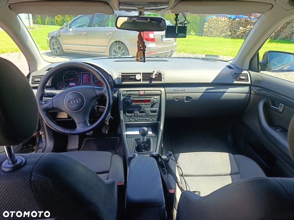 Audi A4 Avant 1.8T Quattro - 7