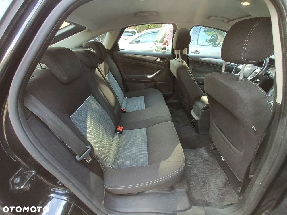 Ford Mondeo 2.0 TDCi Titanium - 15