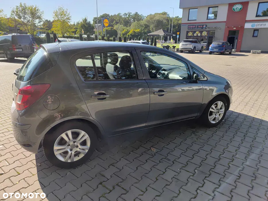 Opel Corsa - 4