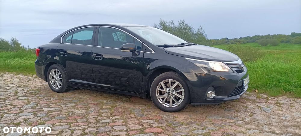 Toyota Avensis 1.8 Premium - 6