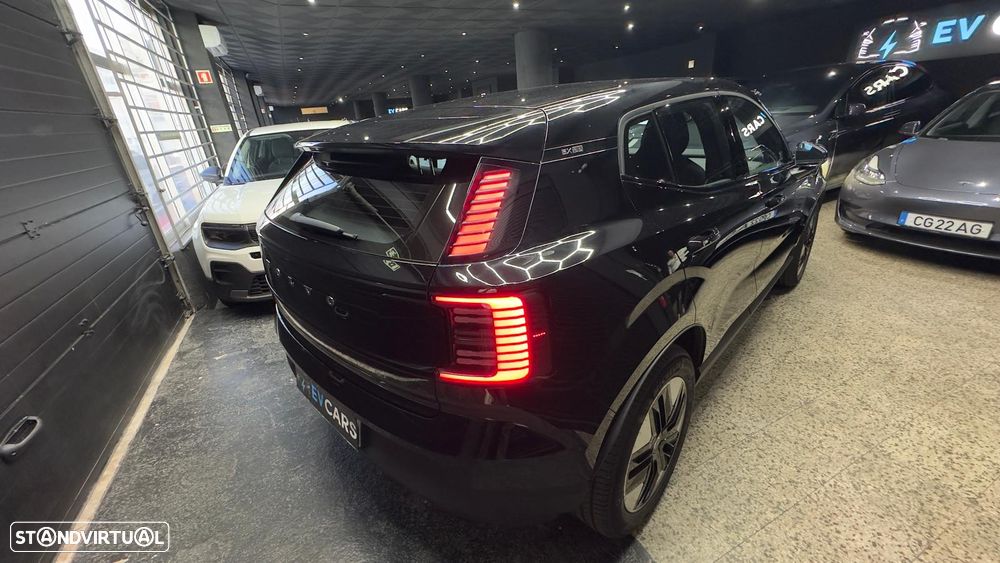 Volvo EX30 Single Motor Extended Range RWD Core - 6