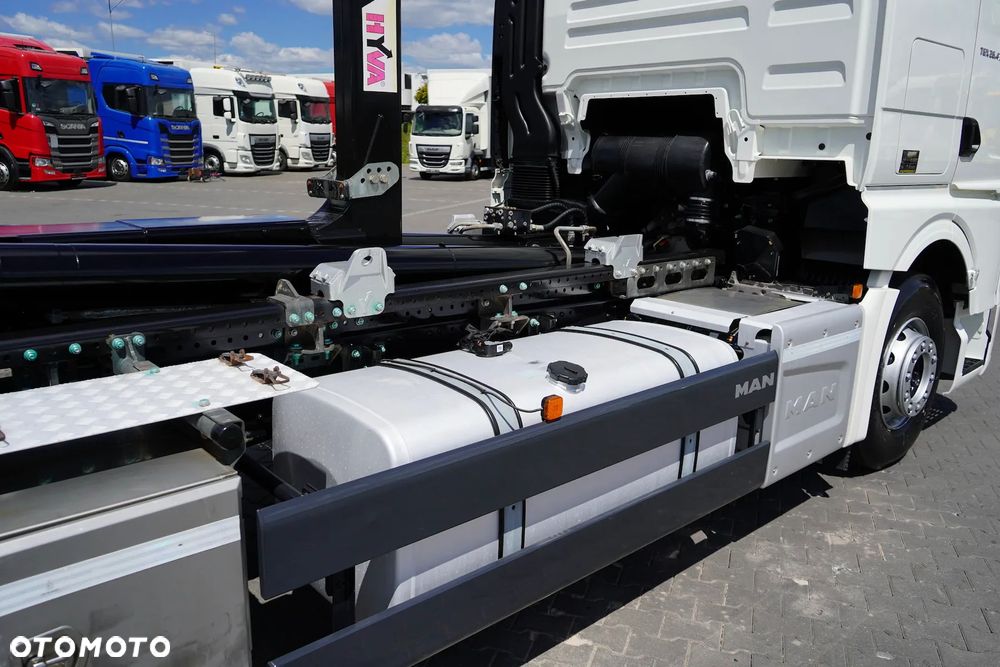 MAN TGX / 26.470 / E 6 / GM / HAKOWIEC HYVA / OŚ SKRĘTNA / RETARDER - 14