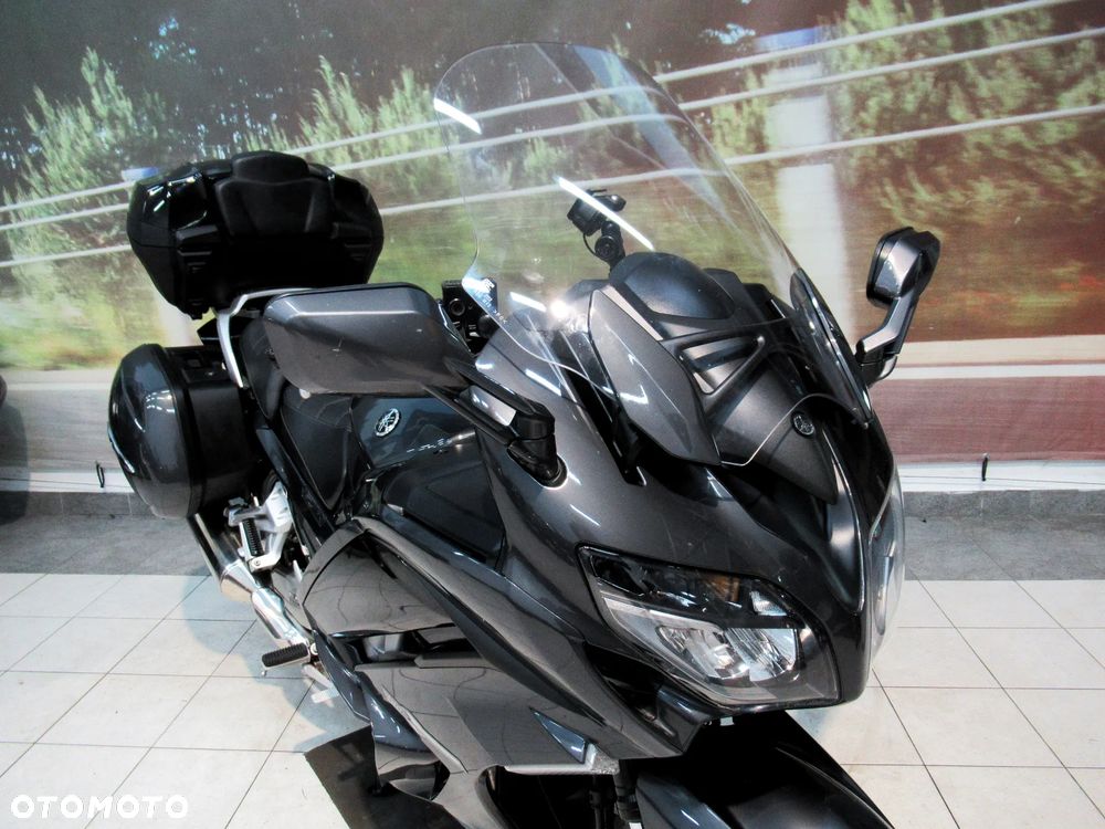 Yamaha FJR - 20