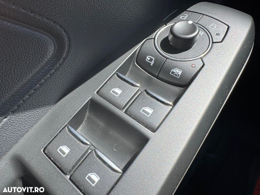 Ford Focus - 17