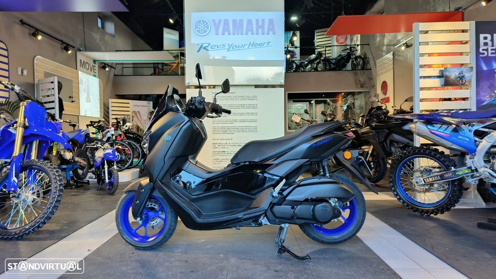 Yamaha NMAX - 11