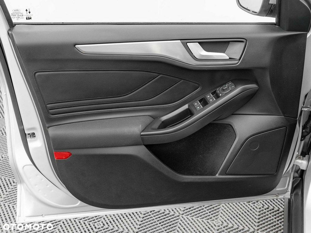 Ford Focus - 13
