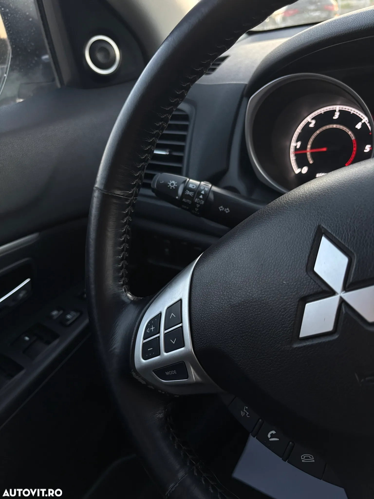 Mitsubishi ASX 1.8 DI-D 4WD Instyle - 27