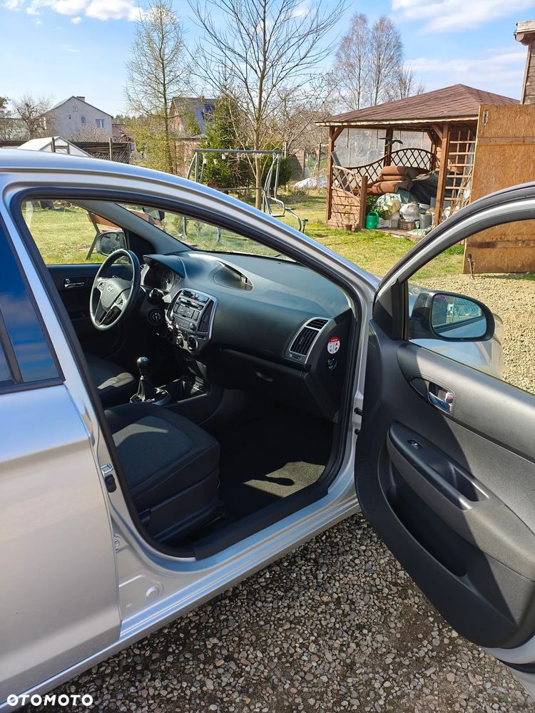 Hyundai i20 1.2 Fifa World Cup Edition - 10