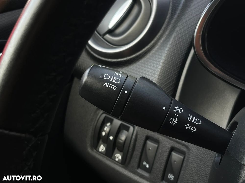 Renault Clio (Energy) TCe 90 Start & Stop LIMITED - 28