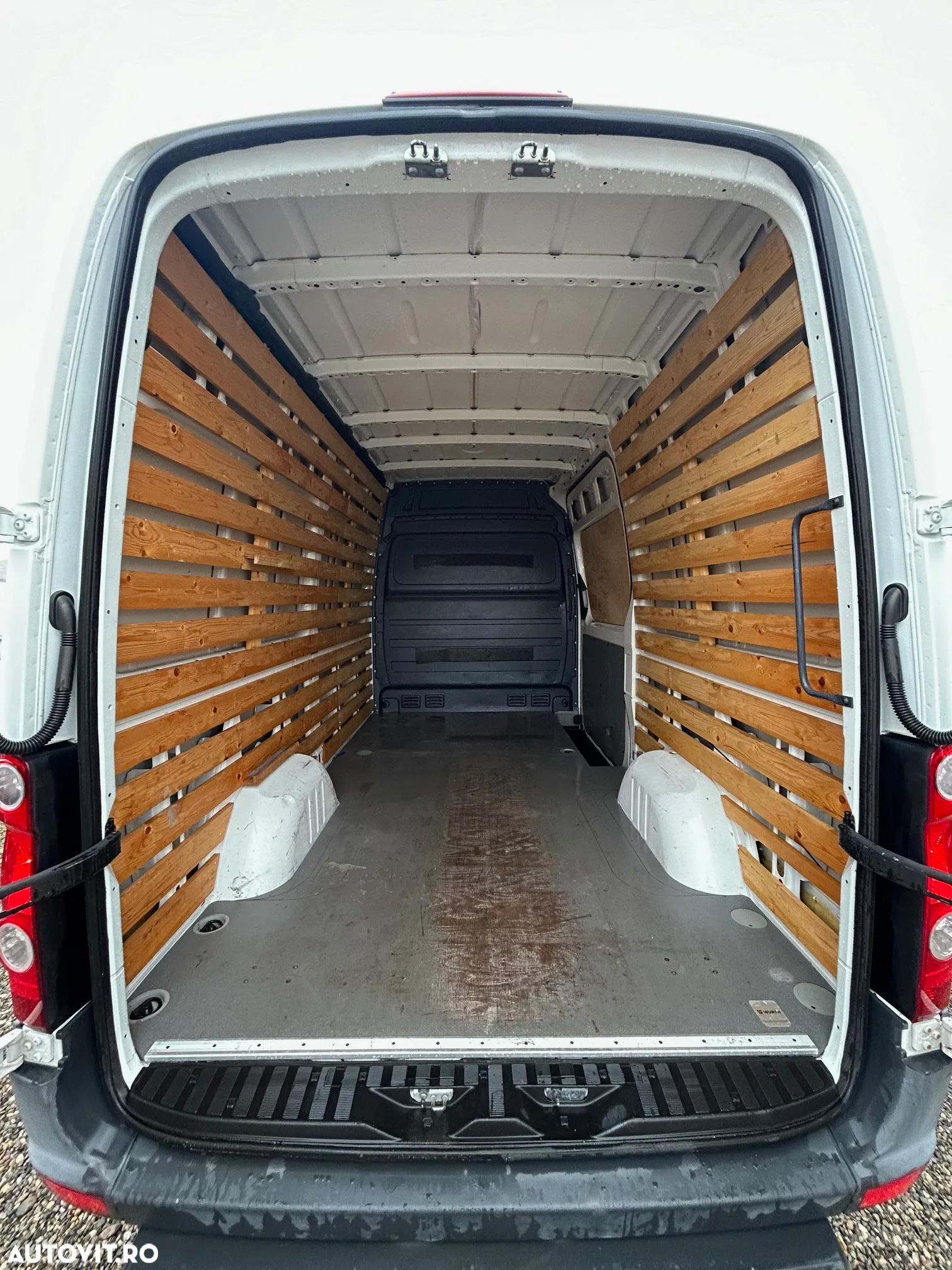 Volkswagen Crafter - 8