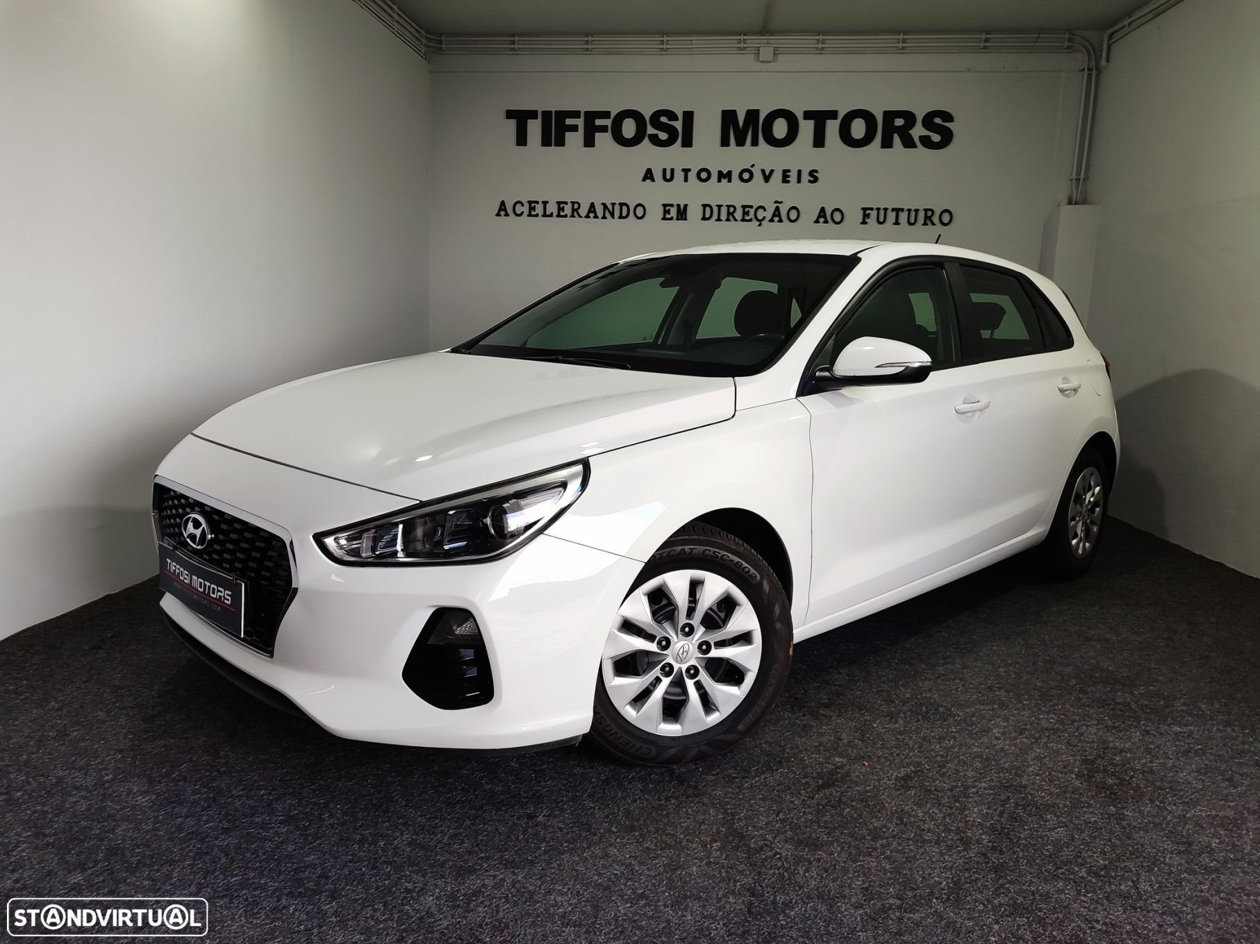 Hyundai i30 1.6 CRDI Blue Comfort - 1