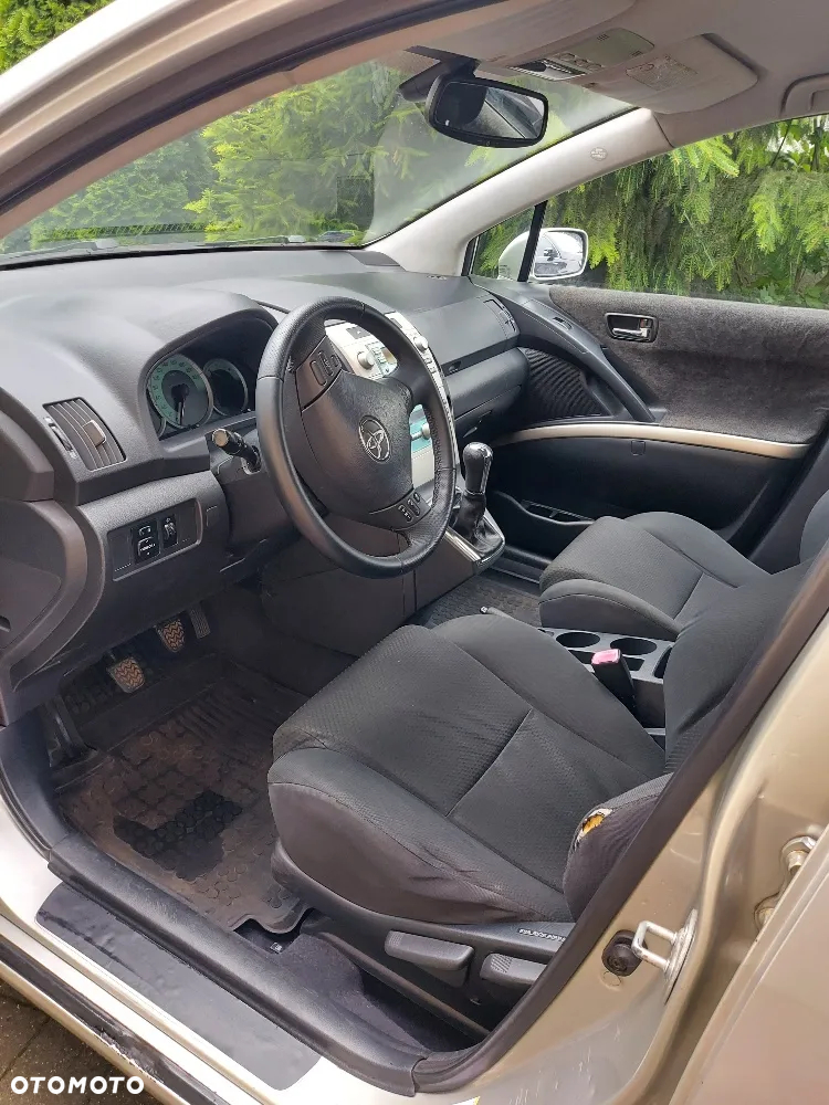 Toyota Corolla Verso 2.0 D-4D Sol - 3