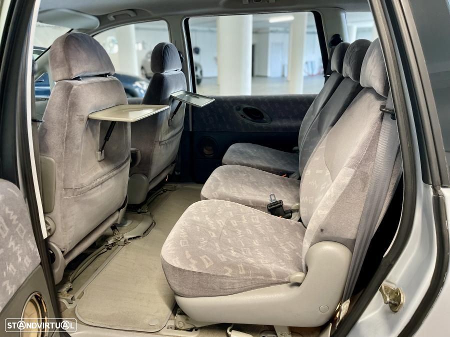 SEAT Alhambra 1.9 TDI Prestige - 12