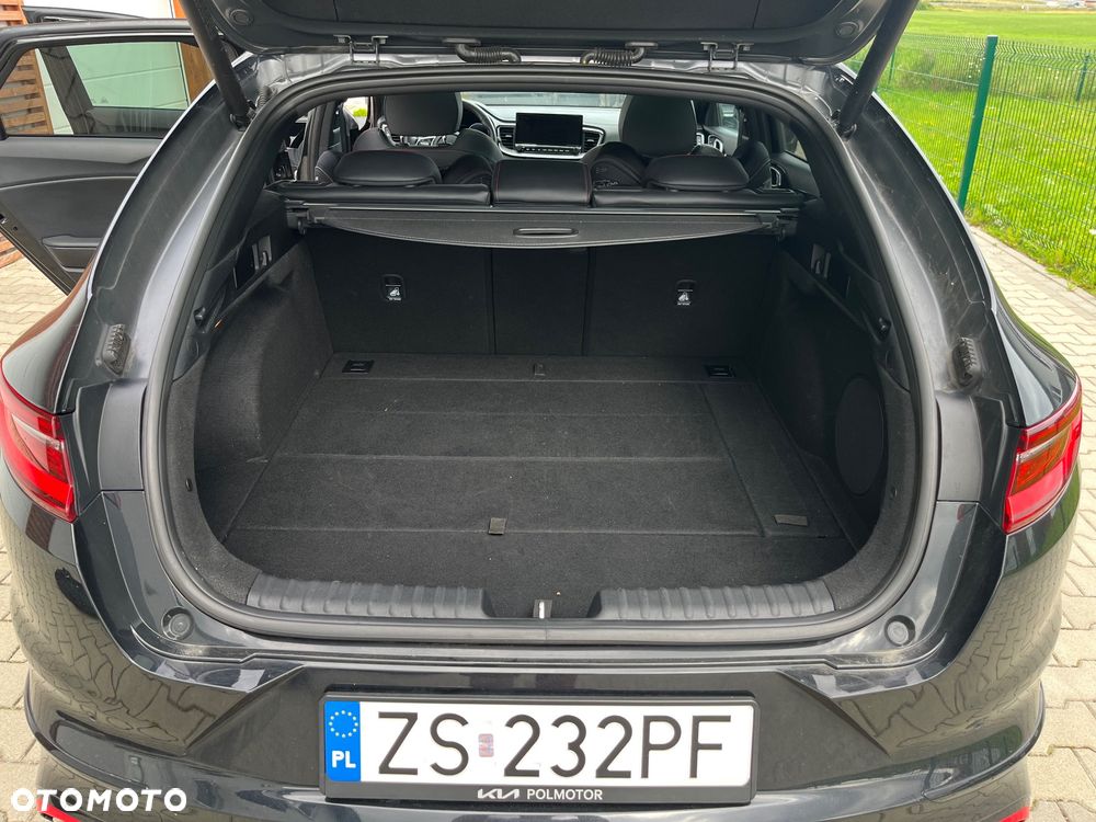 Kia ProCeed 1.6 T-GDI GT DCT - 17