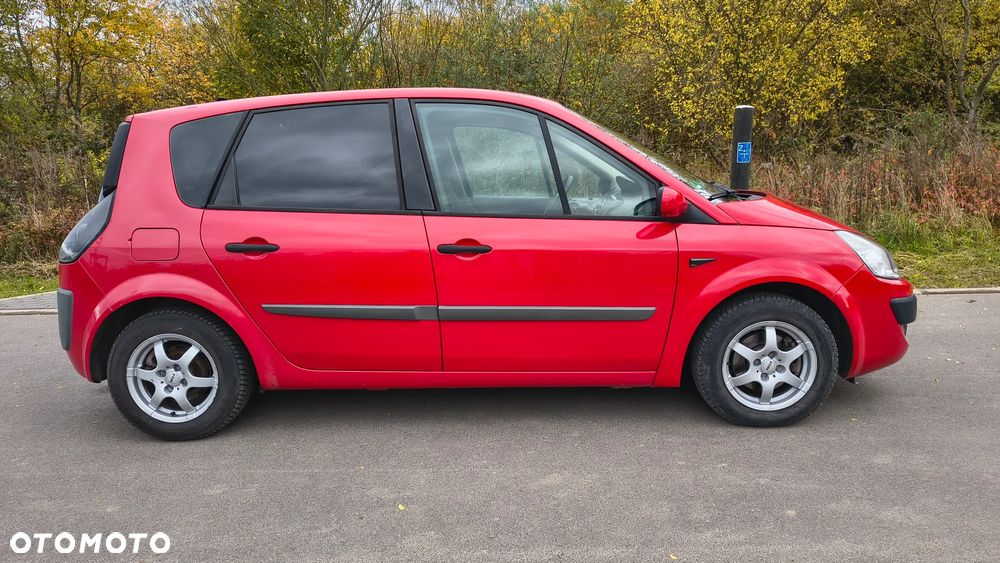 Renault Scenic 1.6 16V Authentique - 11