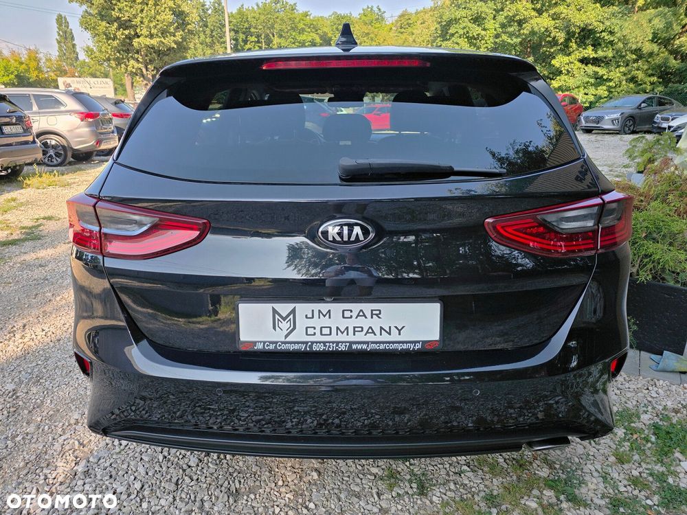 Kia Ceed - 9