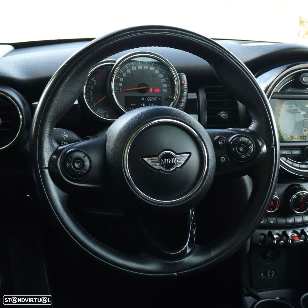 MINI 3 Portas Cooper D - 16