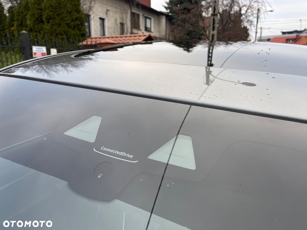 BMW Seria 7 750Li xDrive - 12