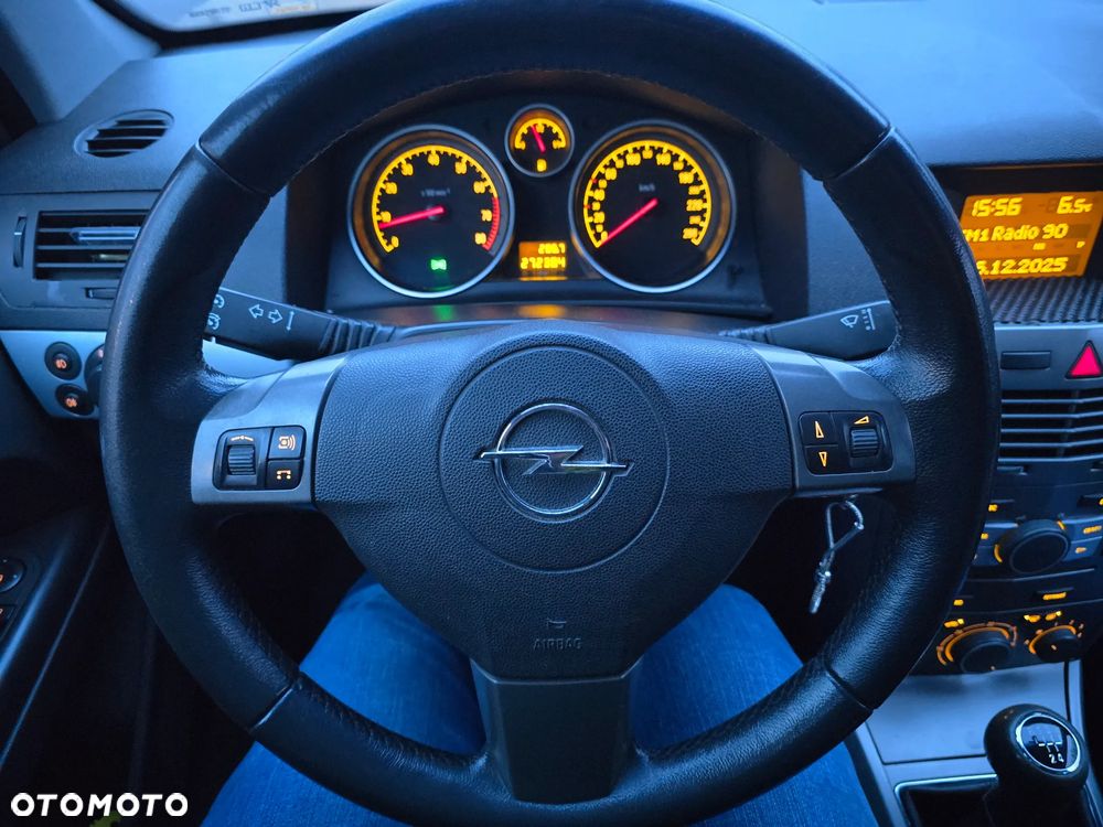 Opel Astra - 24