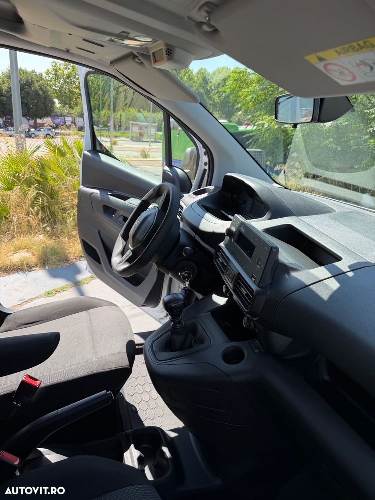PEUGEOT Rifter 2023 — imagine 20