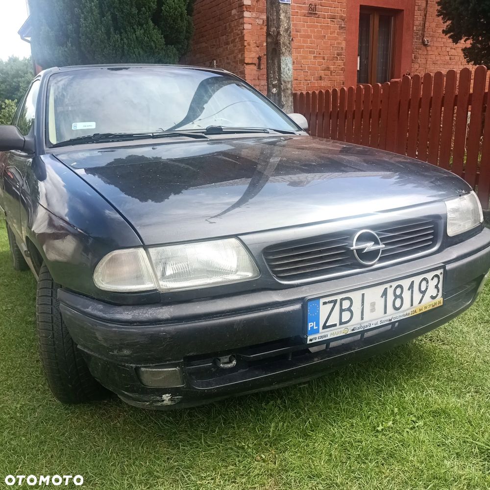 Opel Astra - 1