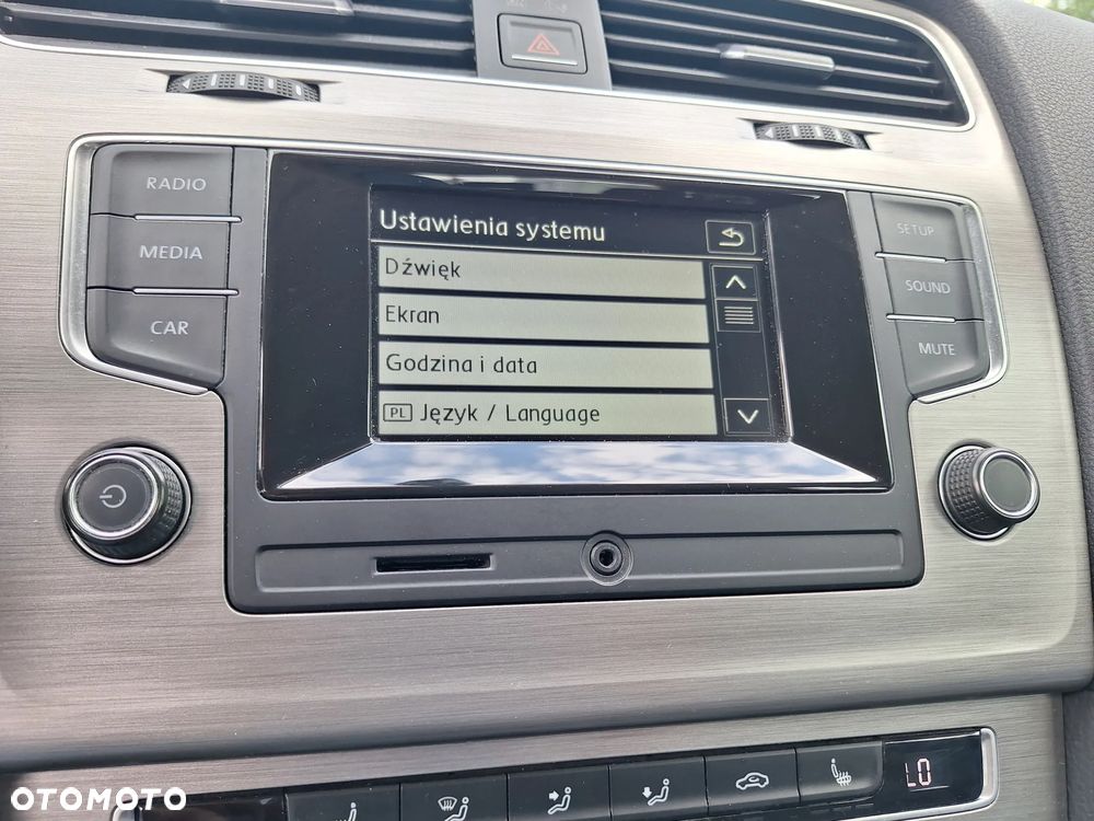 Volkswagen Golf 1.6 TDI DPF BlueMotion Technology Style - 32