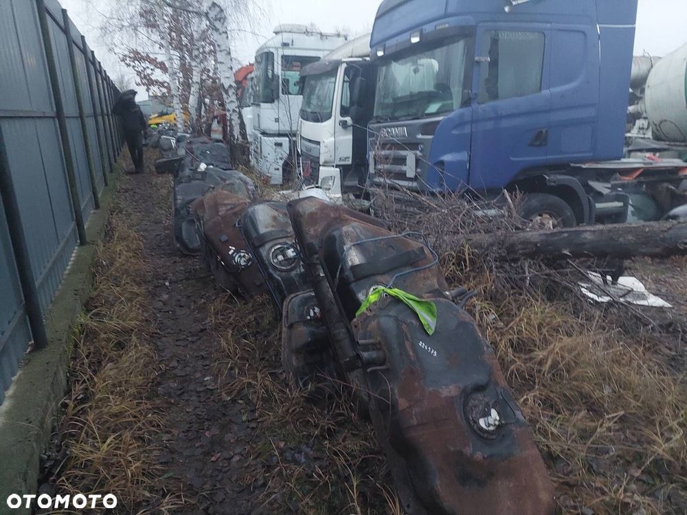 BAK ZBIORNIK PALIWA + POMPKA METALOWY MAZDA PREMACY I 2.0 16V - 4