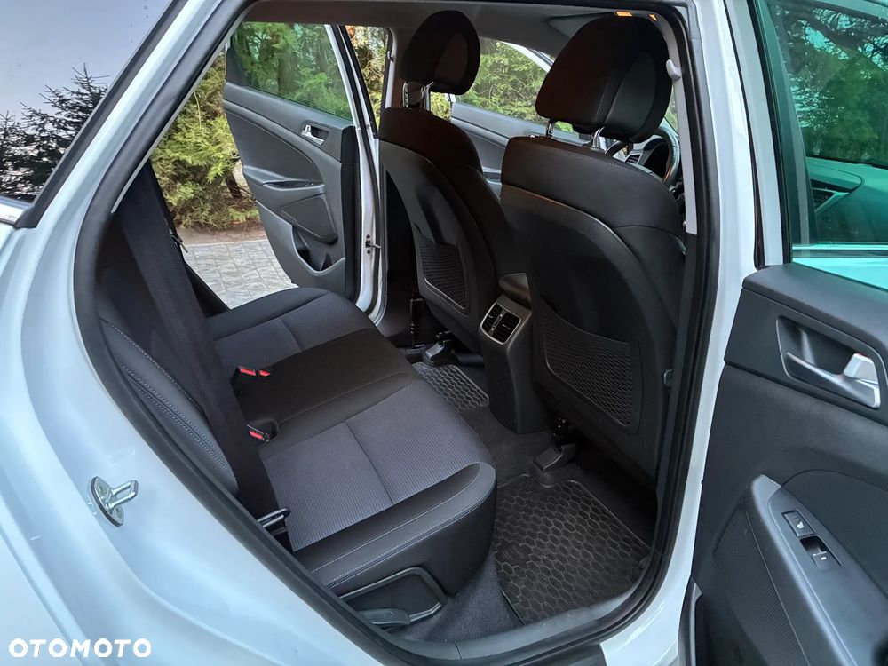 Hyundai Tucson blue 1.7 CRDi 2WD DCT Advantage - 8