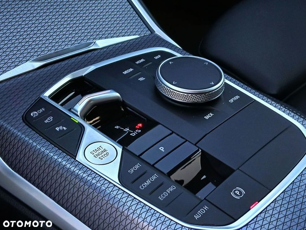 BMW Seria 3 318d mHEV M Sport - 19