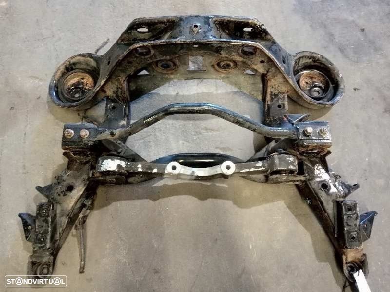 CHARRIOT TRASEIRO MITSUBISHI PAJERO III 2001 - - 4