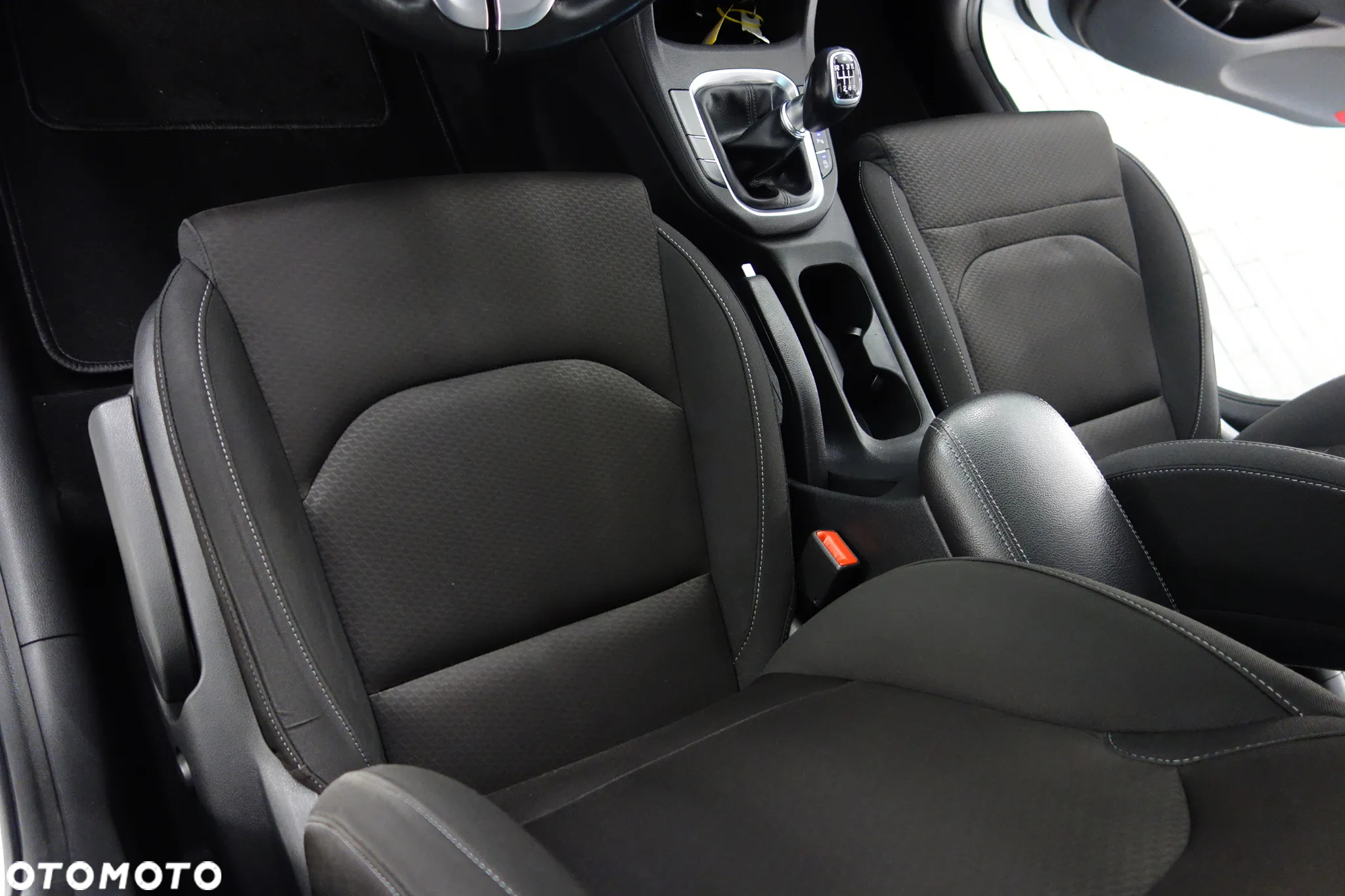 Hyundai i30 1.6 CRDi BlueDrive Classic - 14
