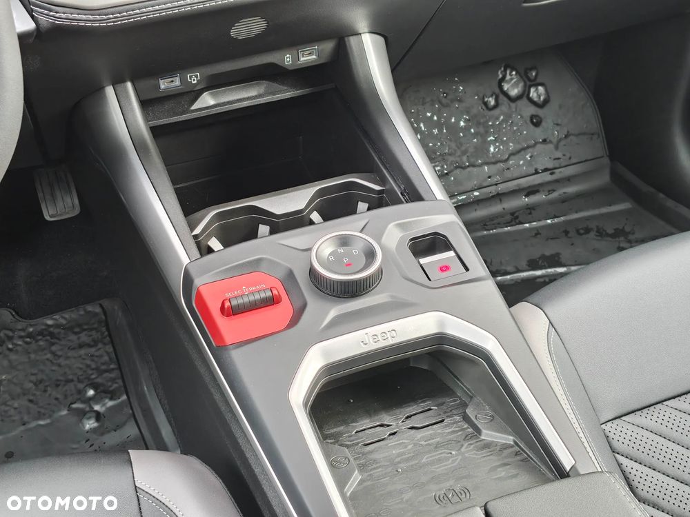 Jeep Compass - 16