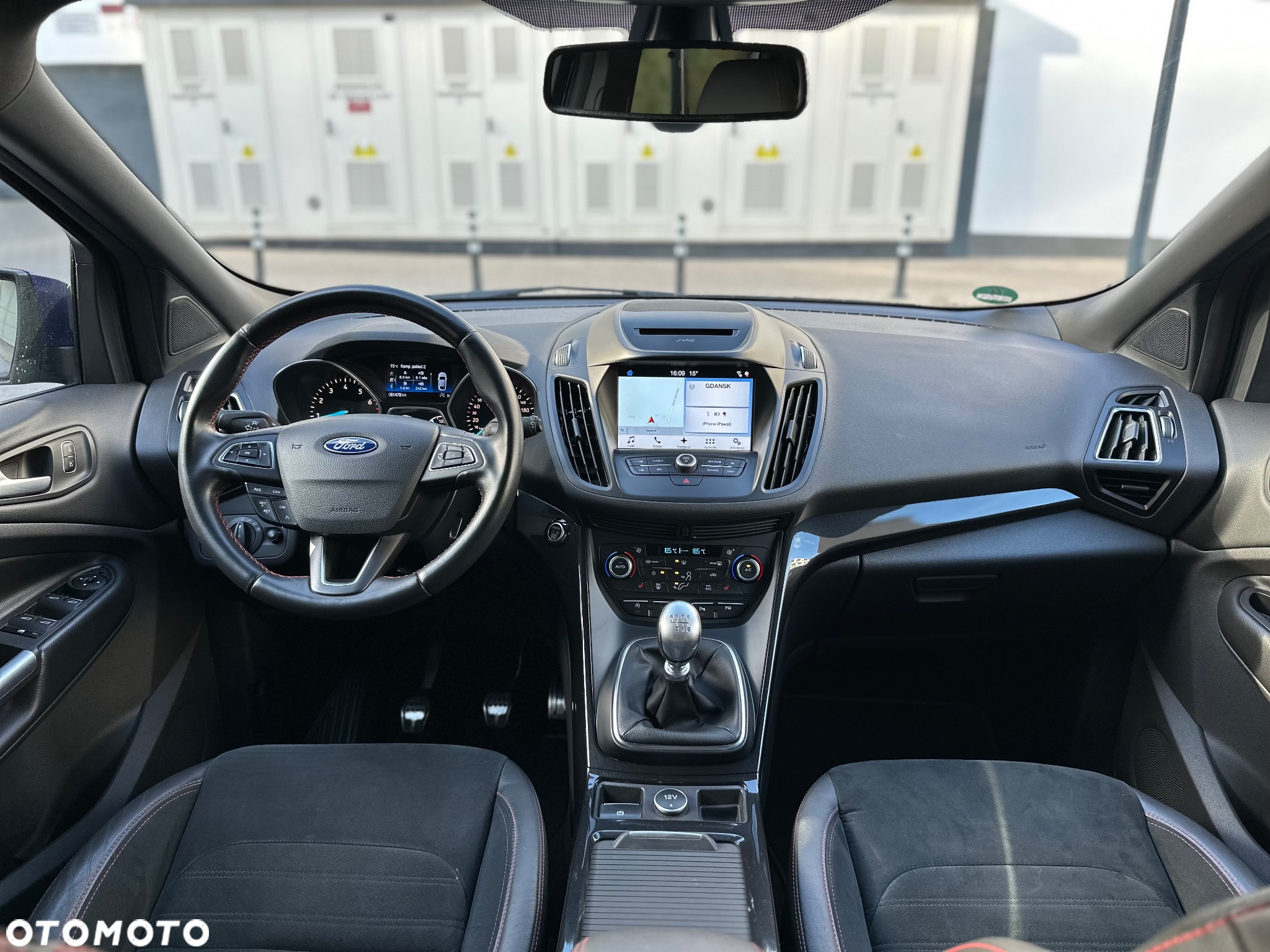 Ford Kuga 1.5 EcoBoost 2x4 ST-Line - 11