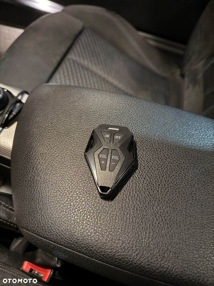 BMW Seria 2 218d - 36