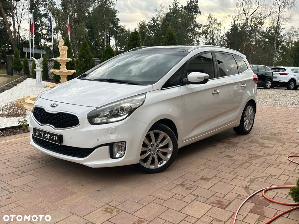 Kia Carens 1.7 CRDi 115 Dream Team Edition - 1