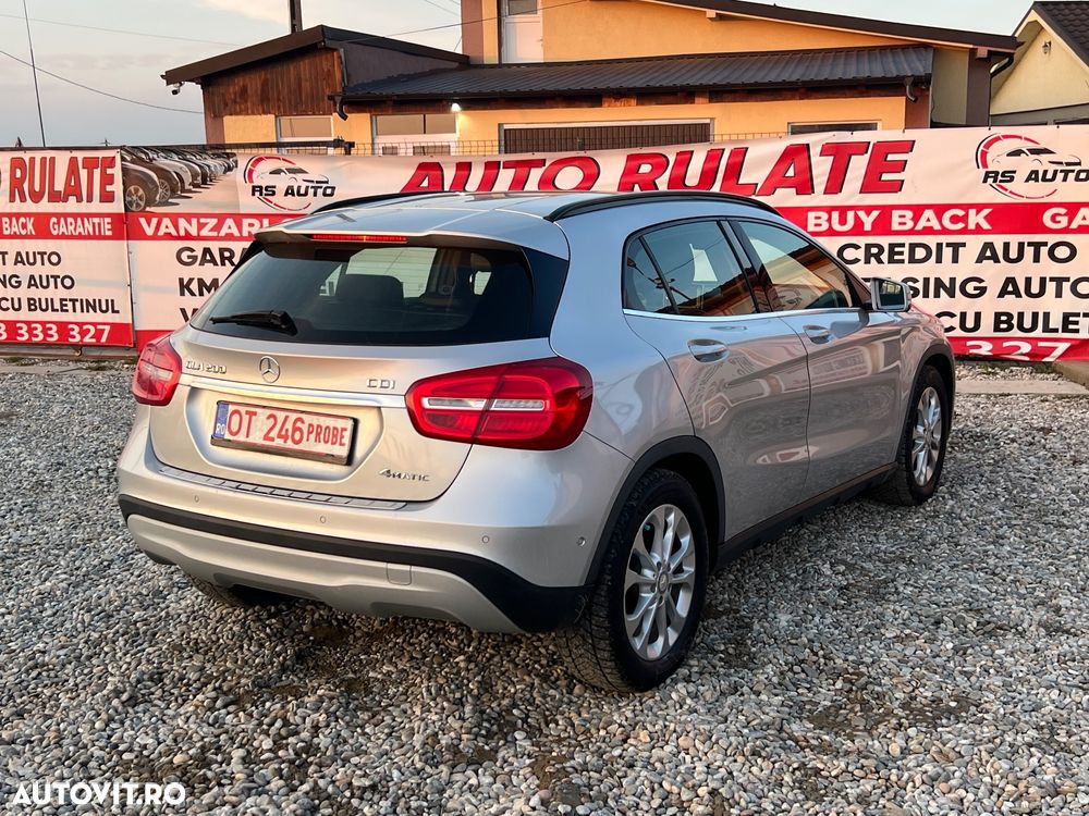 Mercedes-Benz GLA 200 d 4MATIC 7G-DCT SCORE! - 11