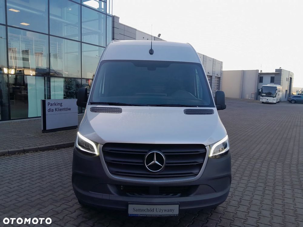 Mercedes-Benz Sprinter - 9