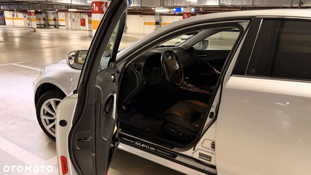 Lexus IS 250 Sport - 10