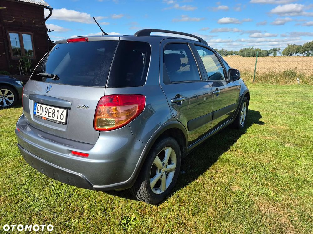 Suzuki SX4 - 10