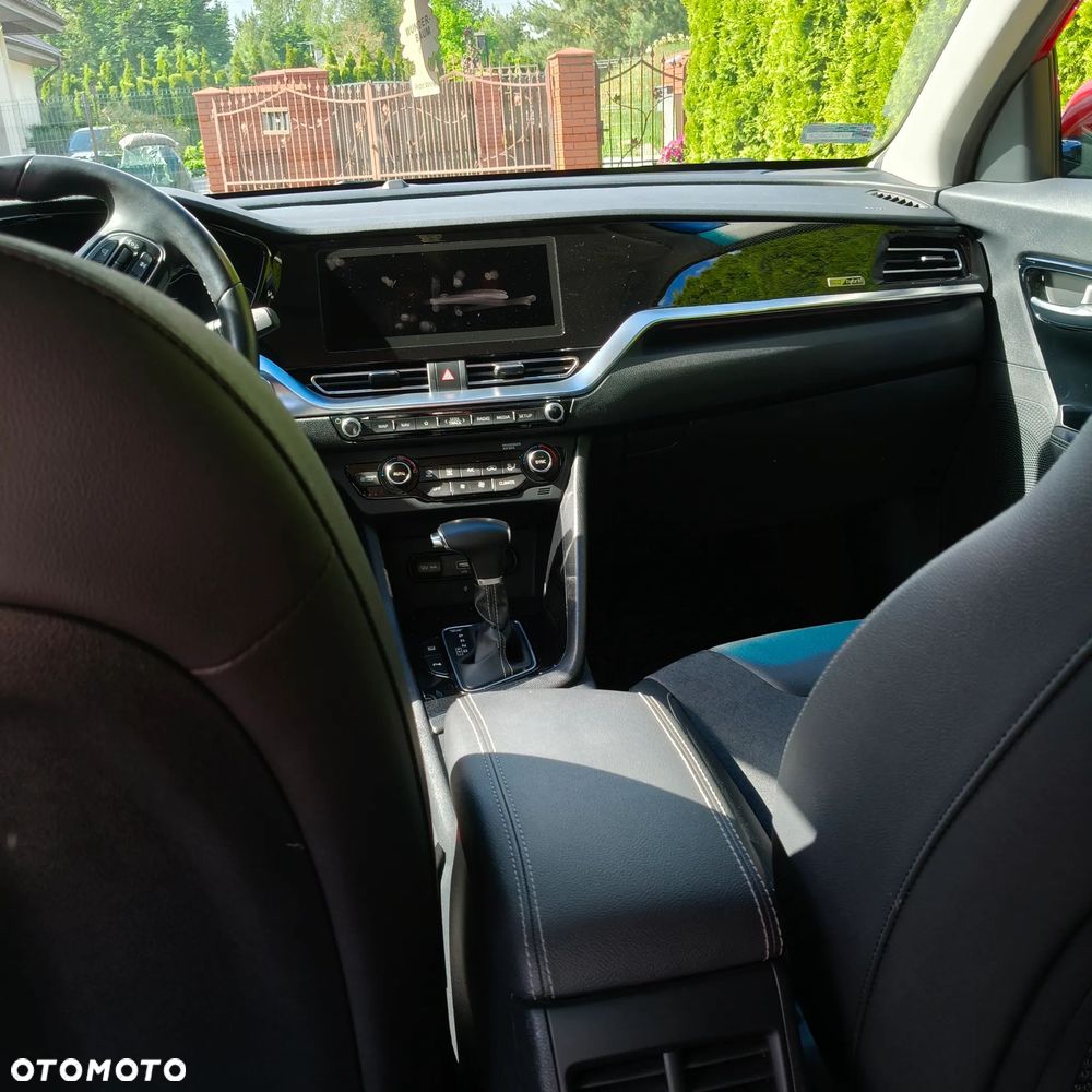 Kia Niro 1.6 GDI Hybrid Business Line - 10