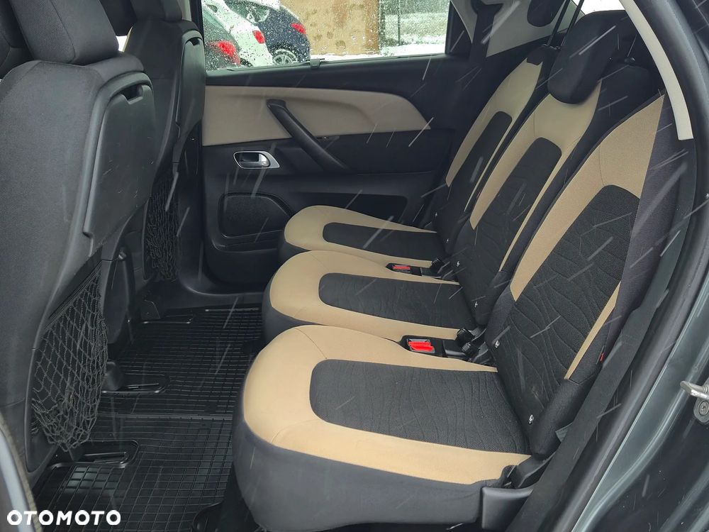 Citroën C4 Picasso 1.6 e-HDi Intensive - 23