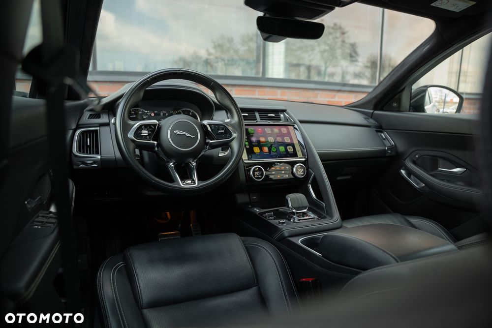 Jaguar E-Pace D200 AWD R-Dynamic SE - 28