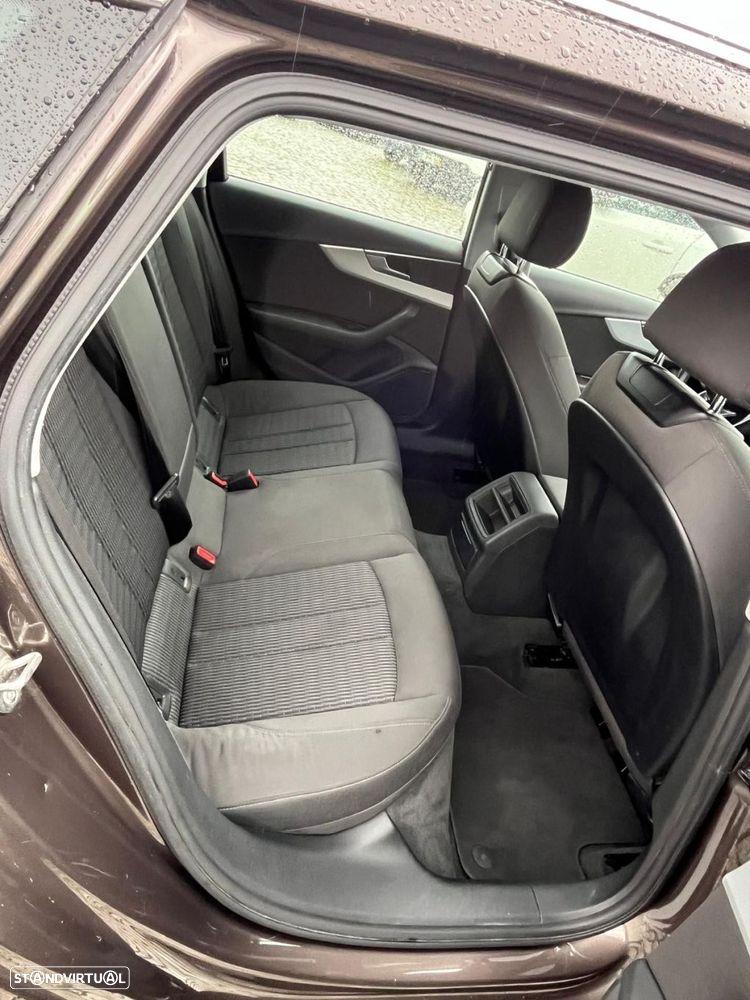 Audi A4 Avant 2.0 TDI Advance S tronic - 16