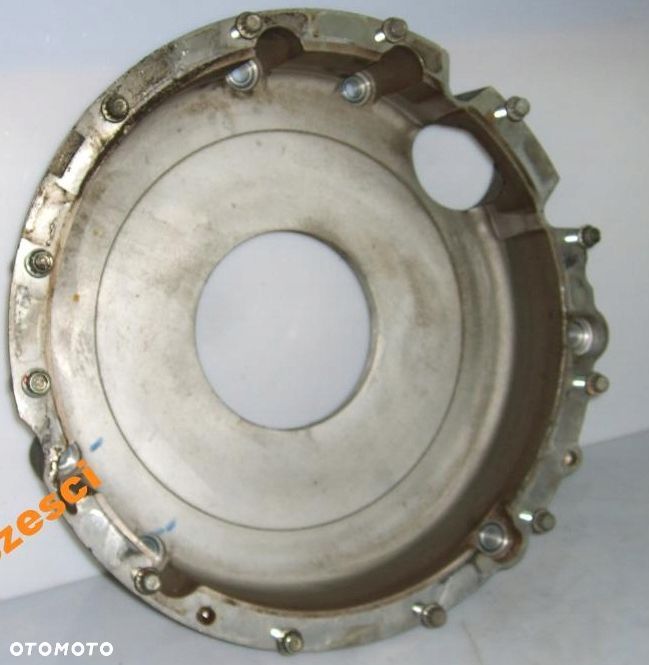 OBUDOWA SPRZĘGŁA MITSUBISHI CANTER FUSO 2010-3,0 - 1