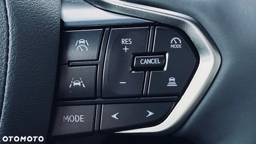 Lexus LBX 1.5 Hybrid Emotion - 17