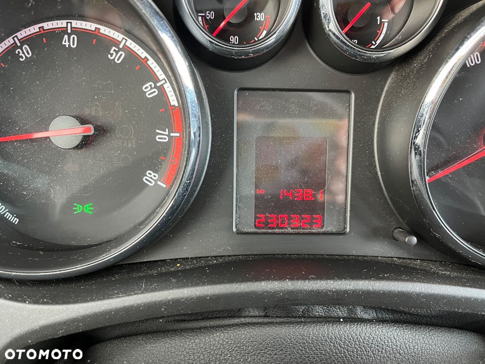 Opel Meriva - 8