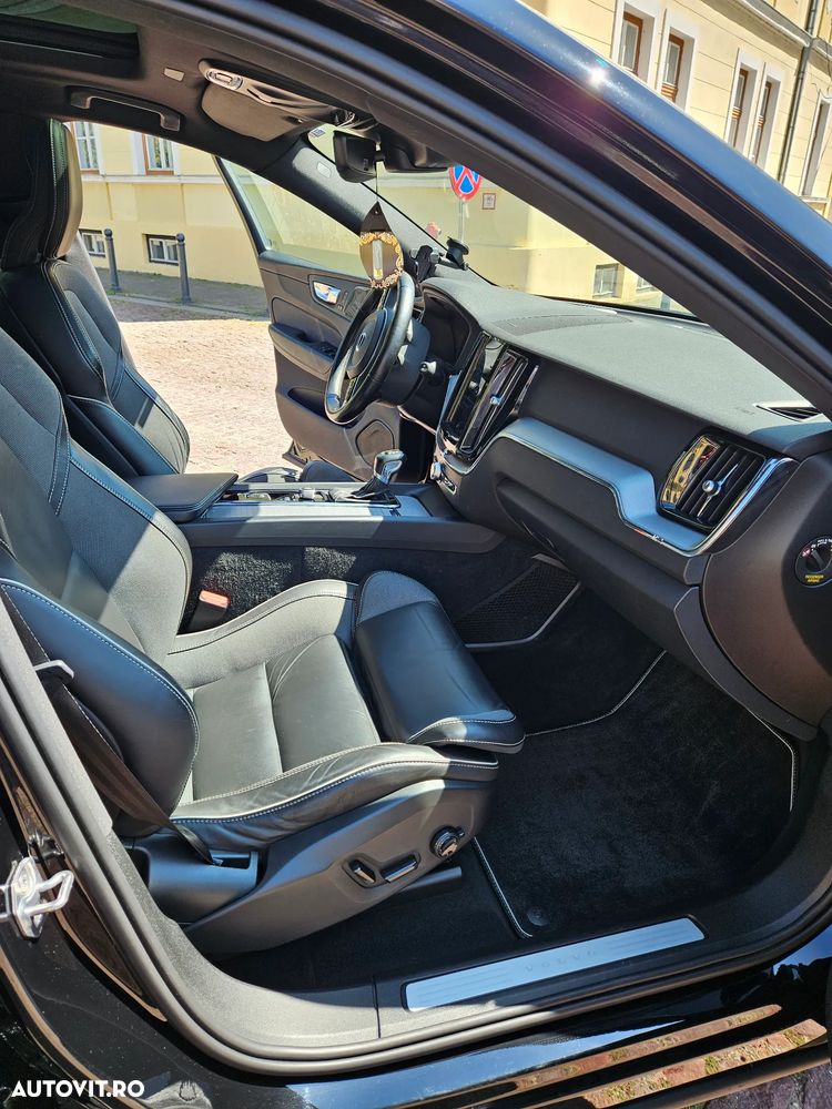 Volvo XC 60 D4 R-Design - 13