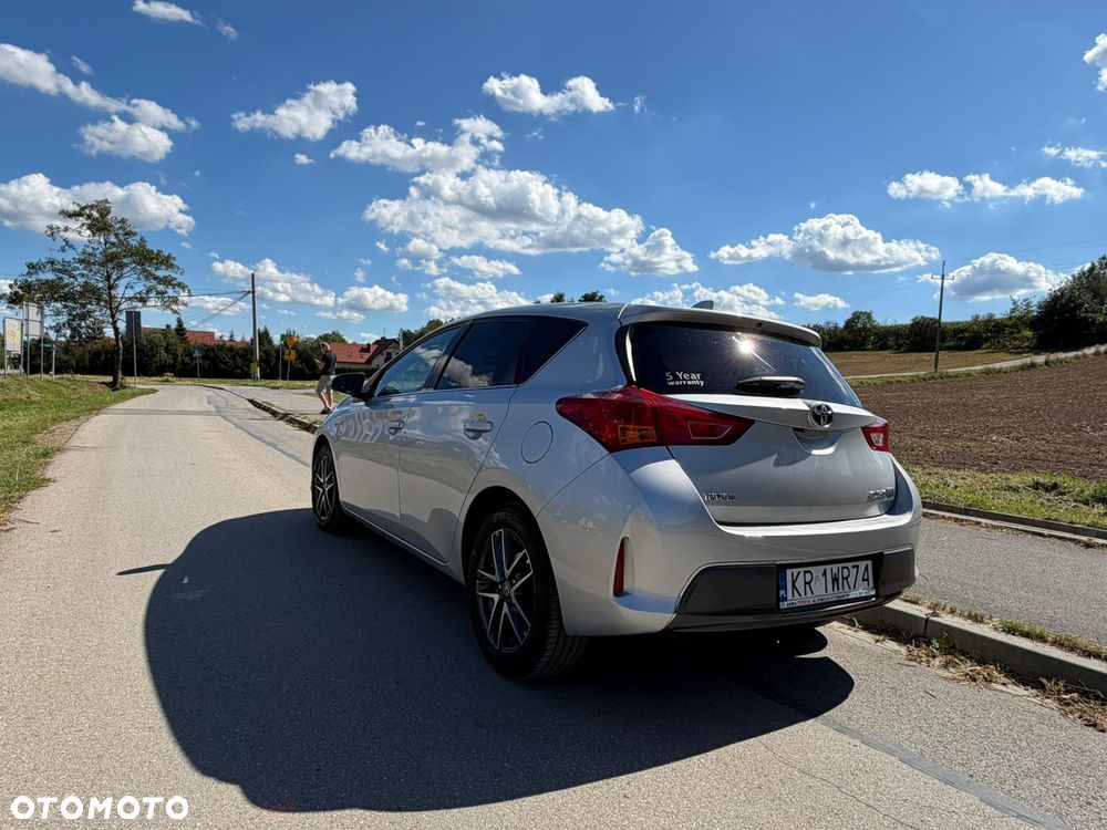 Toyota Auris - 8