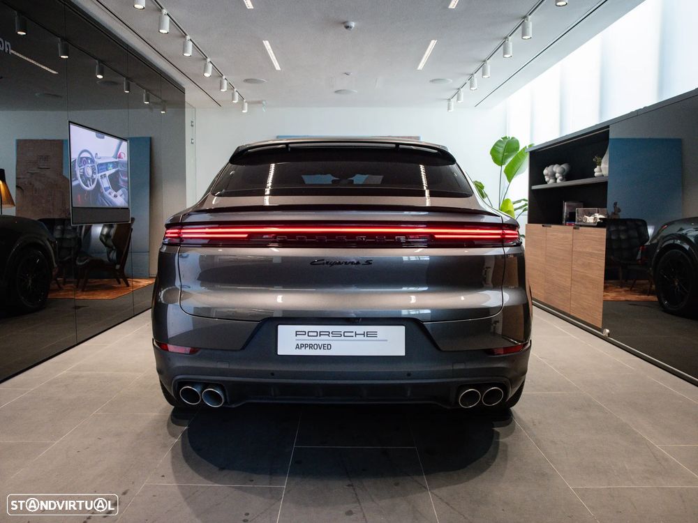 Porsche Cayenne Coupé S E-Hybrid - 11