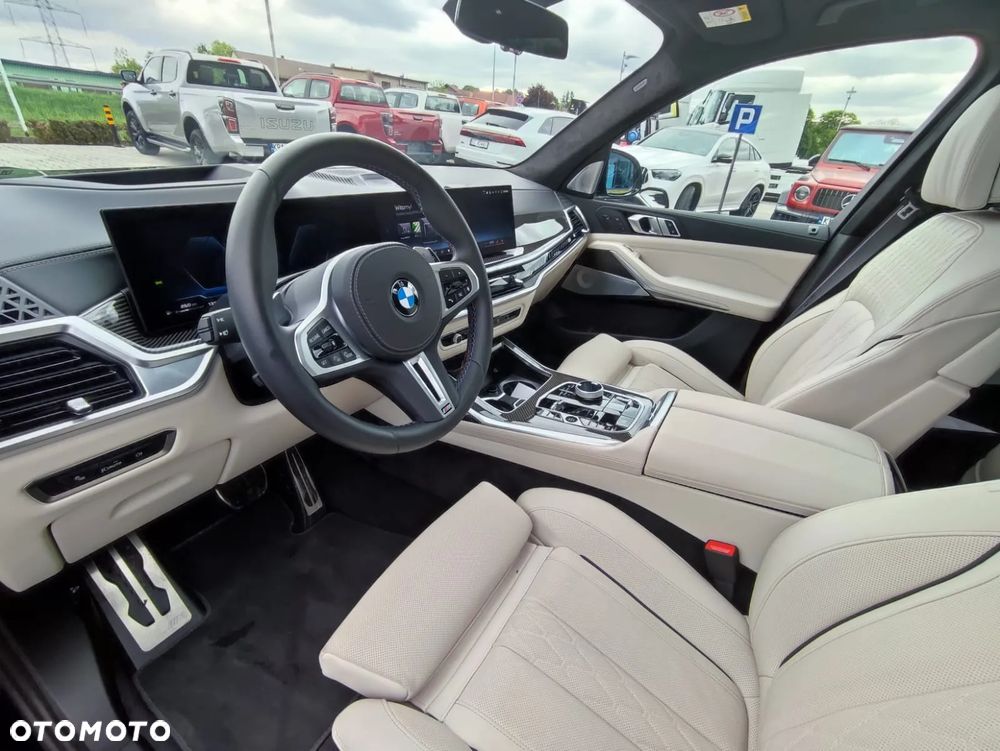 BMW X7 - 16